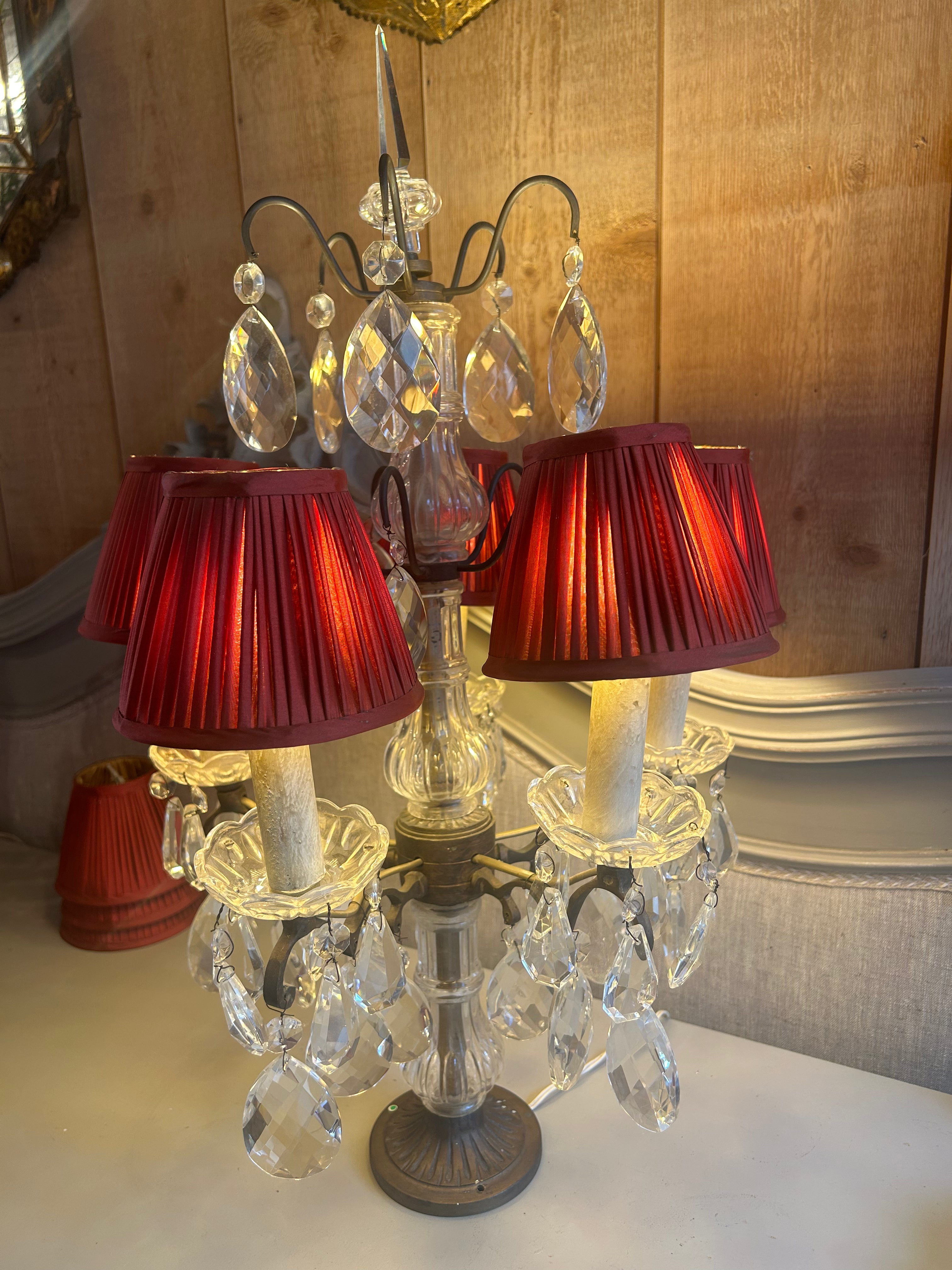 Brass girandole with drops