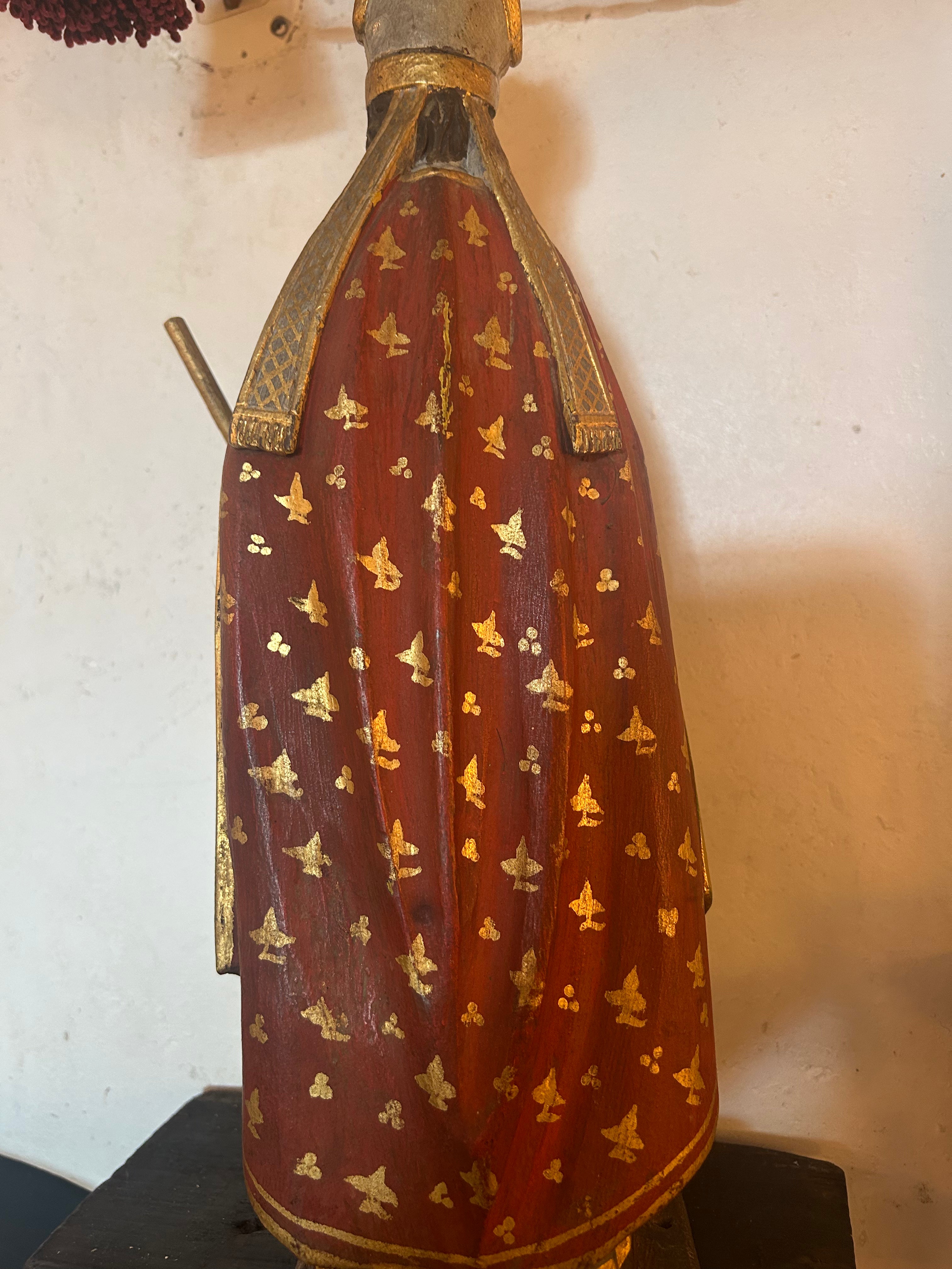 Statuette en bois représentant St-ÉLoi