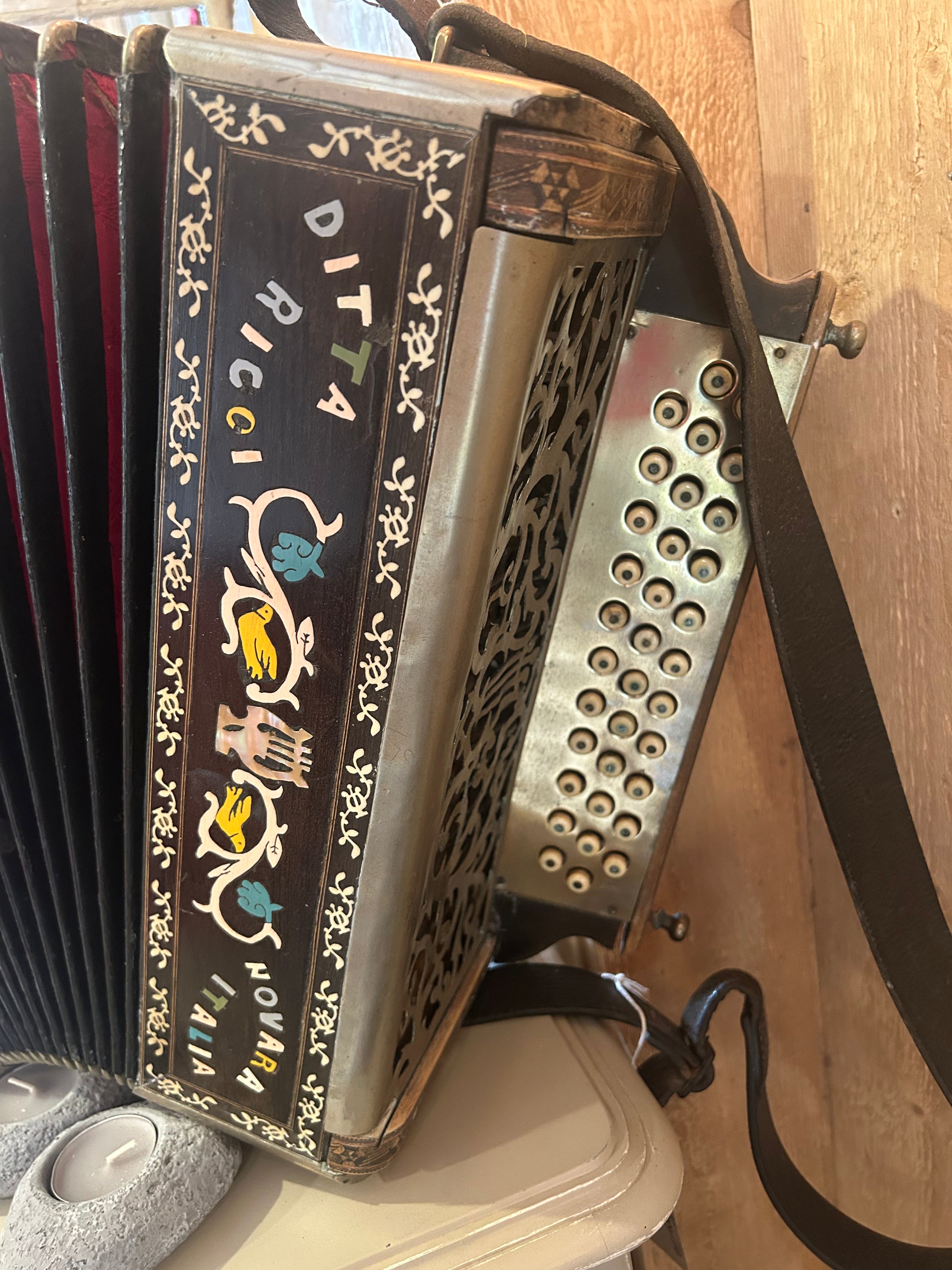 accordeon semi diatonique ancien