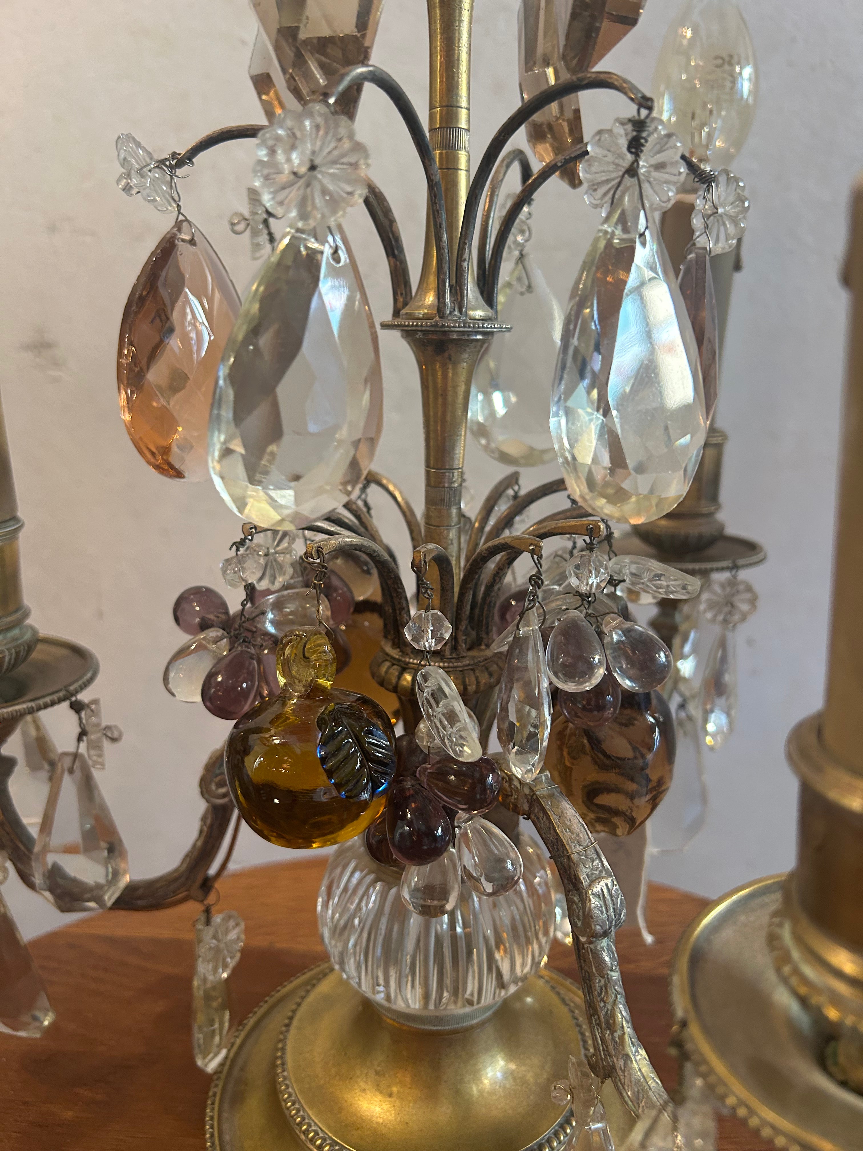 Paire de girandoles XIXe en bronze et pendeloques,