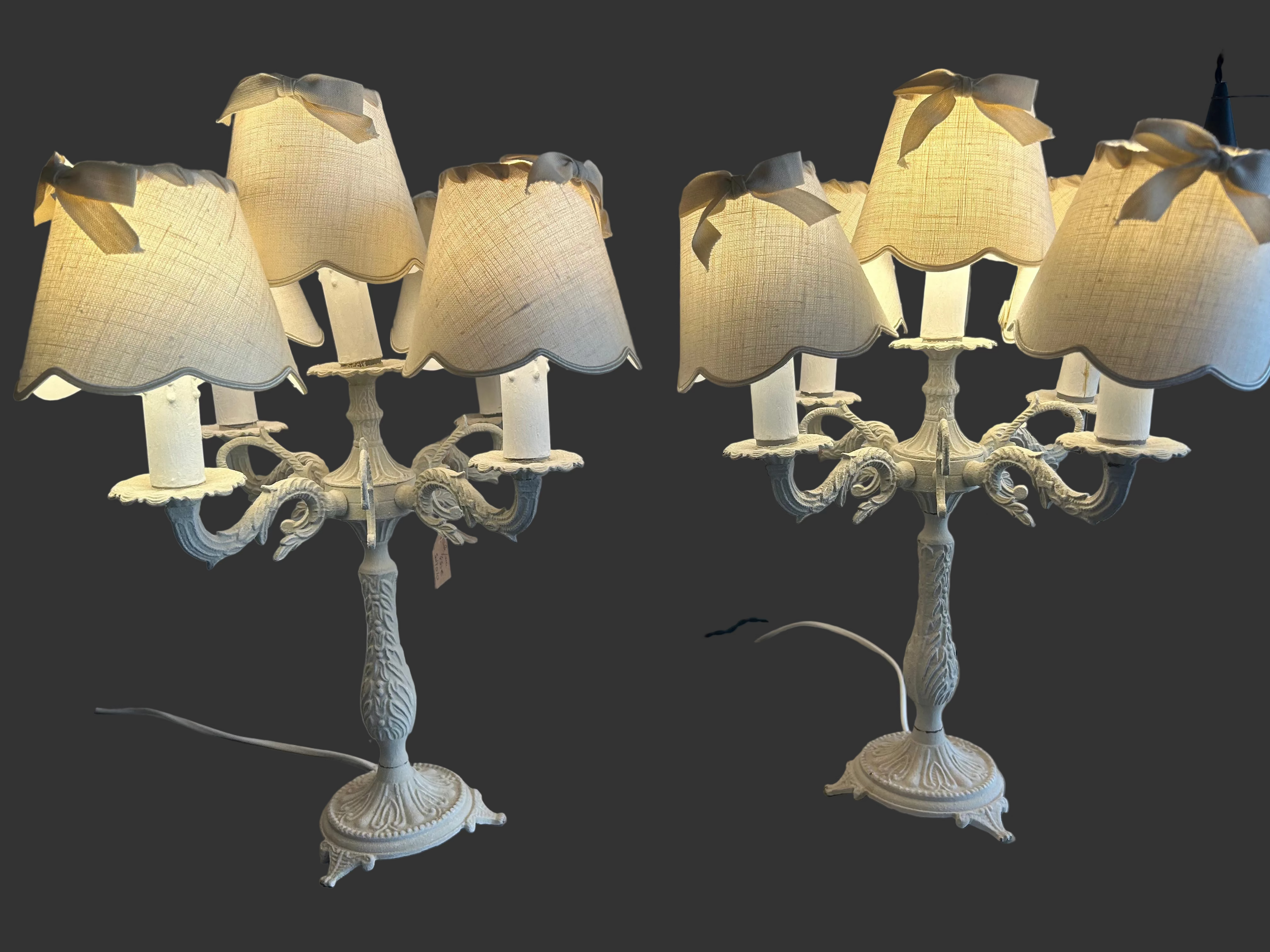 paire de lampes bronze patinees 