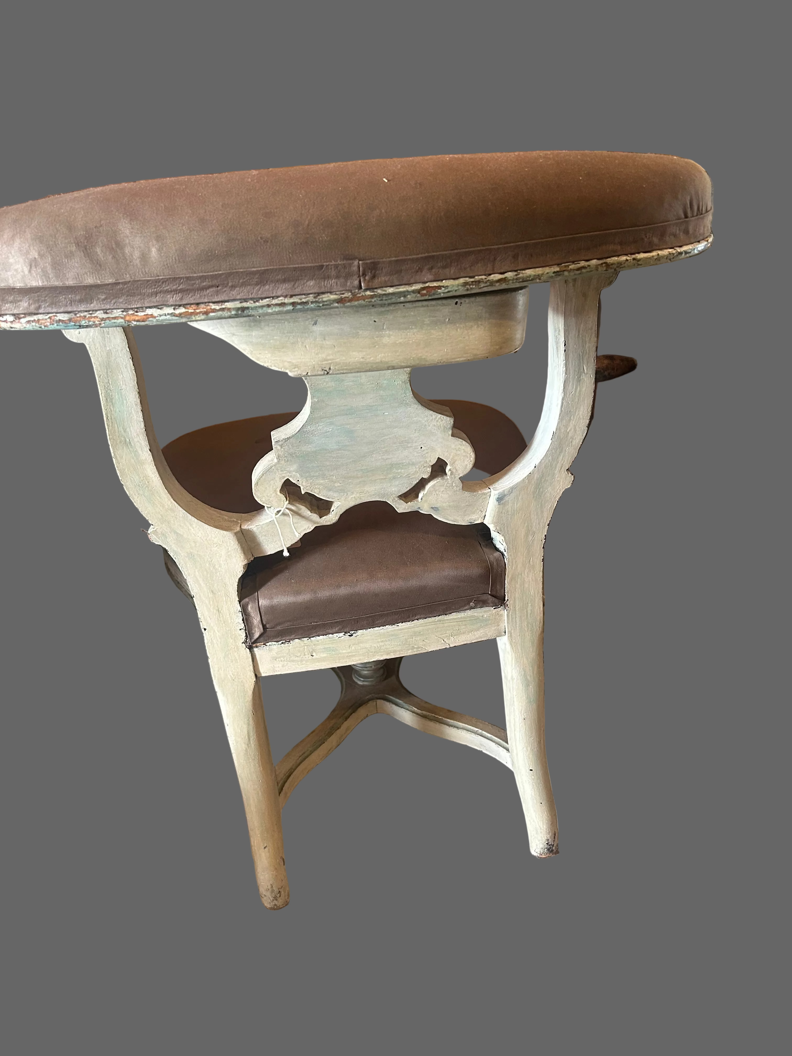 smoking chair voyeuse